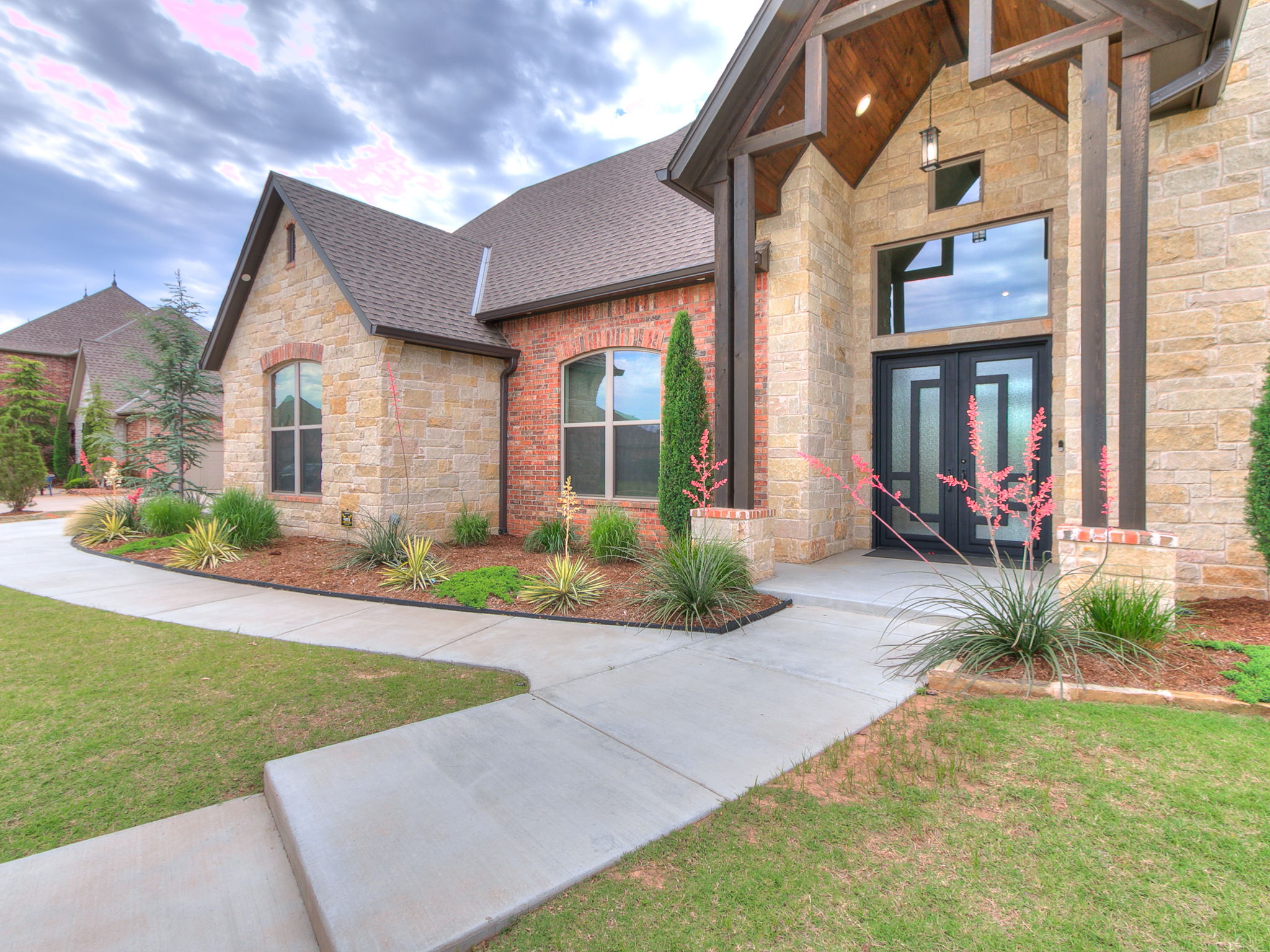 1200 Canteberry Drive — Photo 2