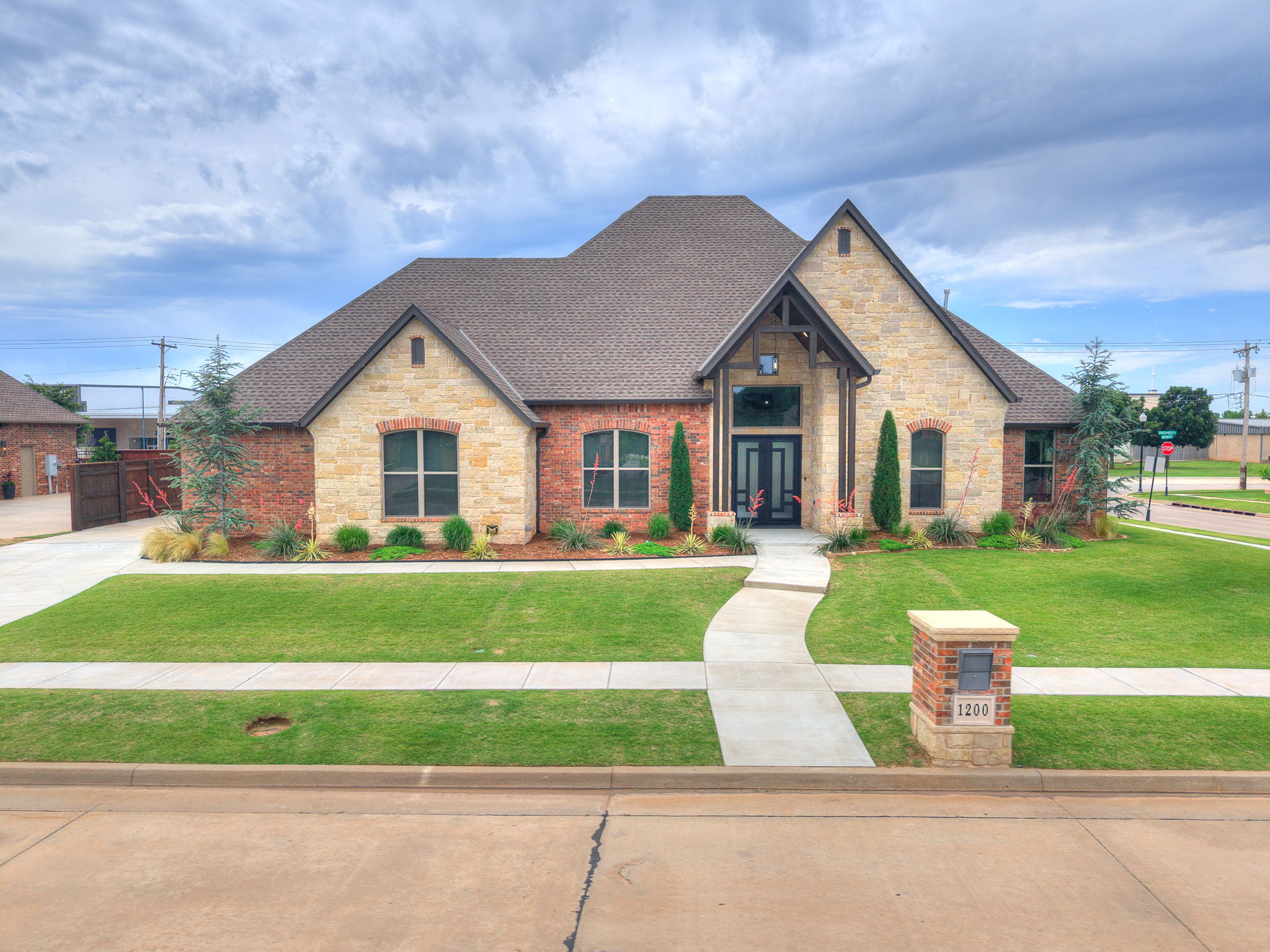 1200 Canteberry Drive — Photo 28