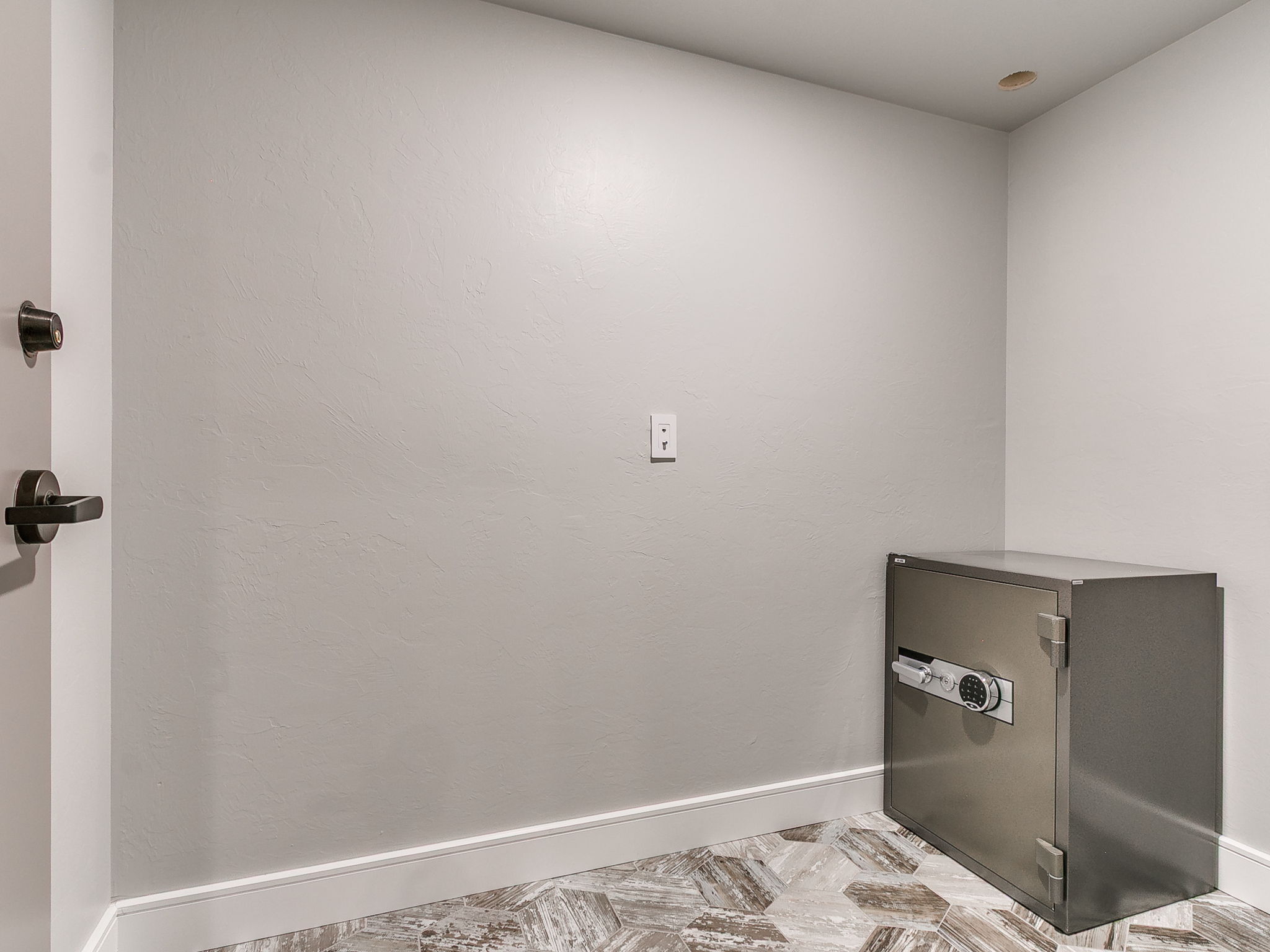 1200 Canteberry Drive — Photo 110